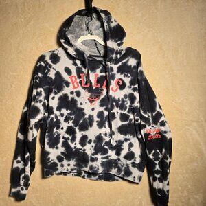 Chicago Bulls New Era Women’s Tie Dye Hoodie Large Black White NBA Pullover. 464